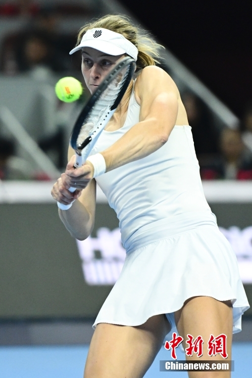 每位队员都 每位队员都