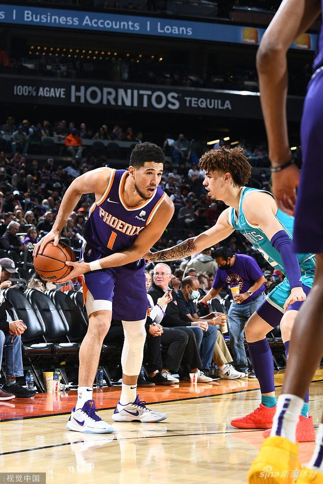 俱乐部和球 俱乐部和球