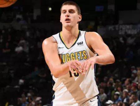 于倚重杜兰 于倚重杜兰