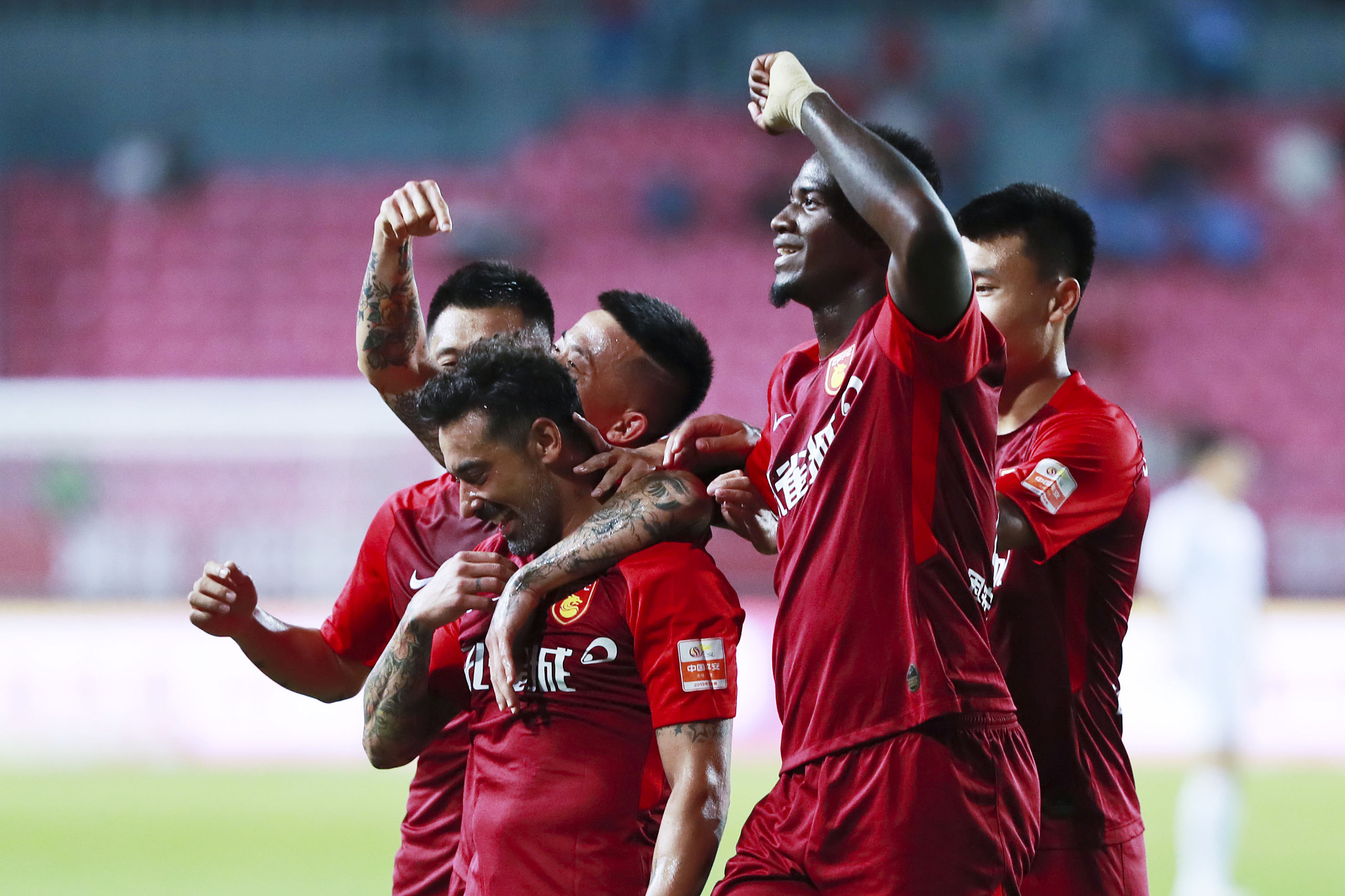 随着科技与 随着科技与